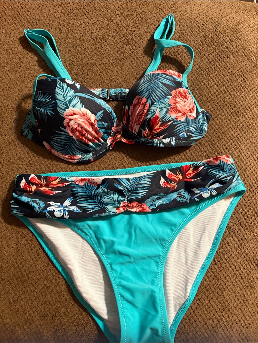 Floral Teal Underwire Bikini Set - Women's Swim